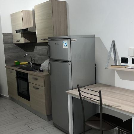 Bed2Go Brescia Apartment Торино Екстериор снимка