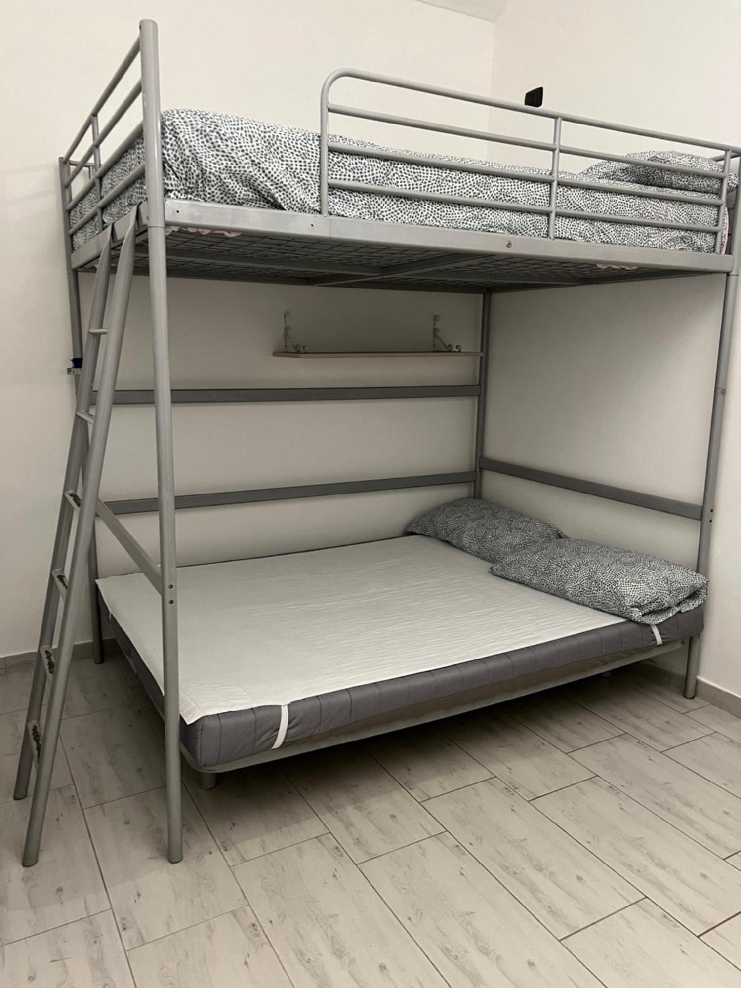 Bed2Go Brescia Apartment Торино Екстериор снимка