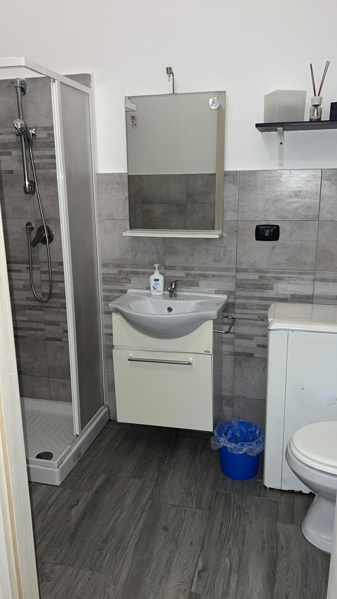 Bed2Go Brescia Apartment Торино Екстериор снимка